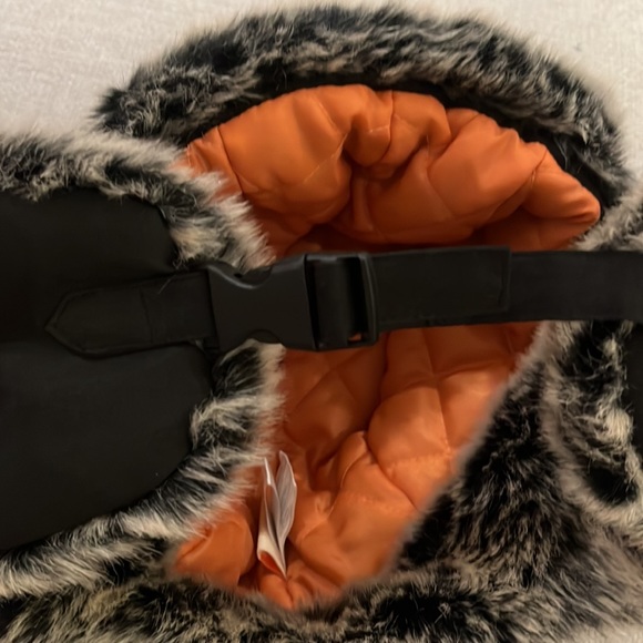 Black trapper hat for sale. - Picture 4 of 4